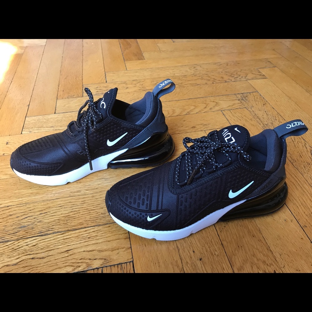 Nike Air Max 270 Black Summit White - Brand New